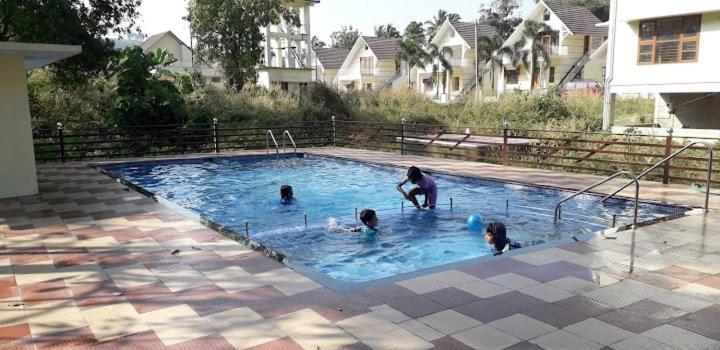 Nest Resorts Athirappilly Eksteriør billede